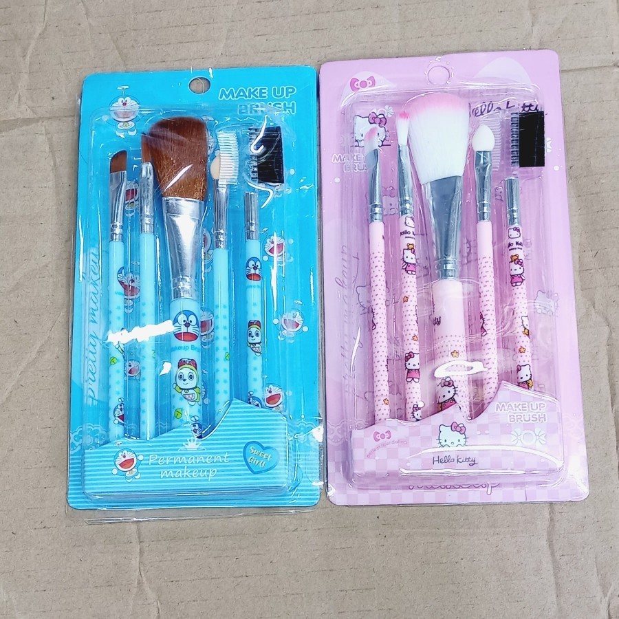 KUAS Makeup HELLO KITTY / DORAEMON BRUSH SET 5 IN 1