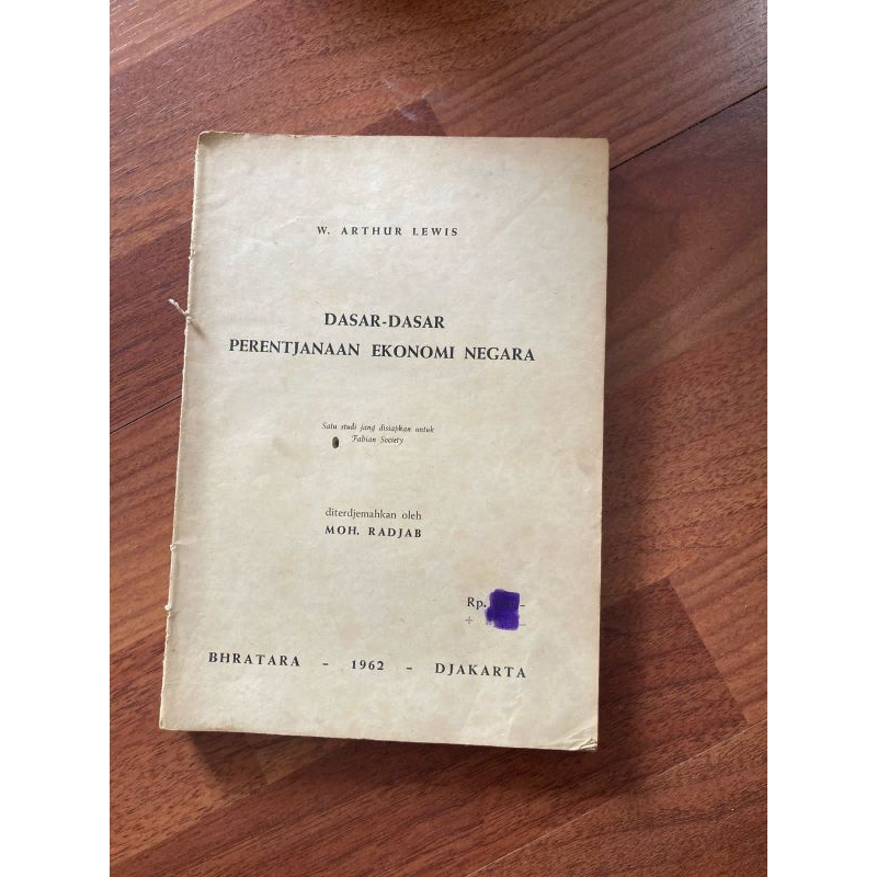 Buku dasar-dasar perentjanaan Ekonomi negara - Arthur Lewis thn 1962