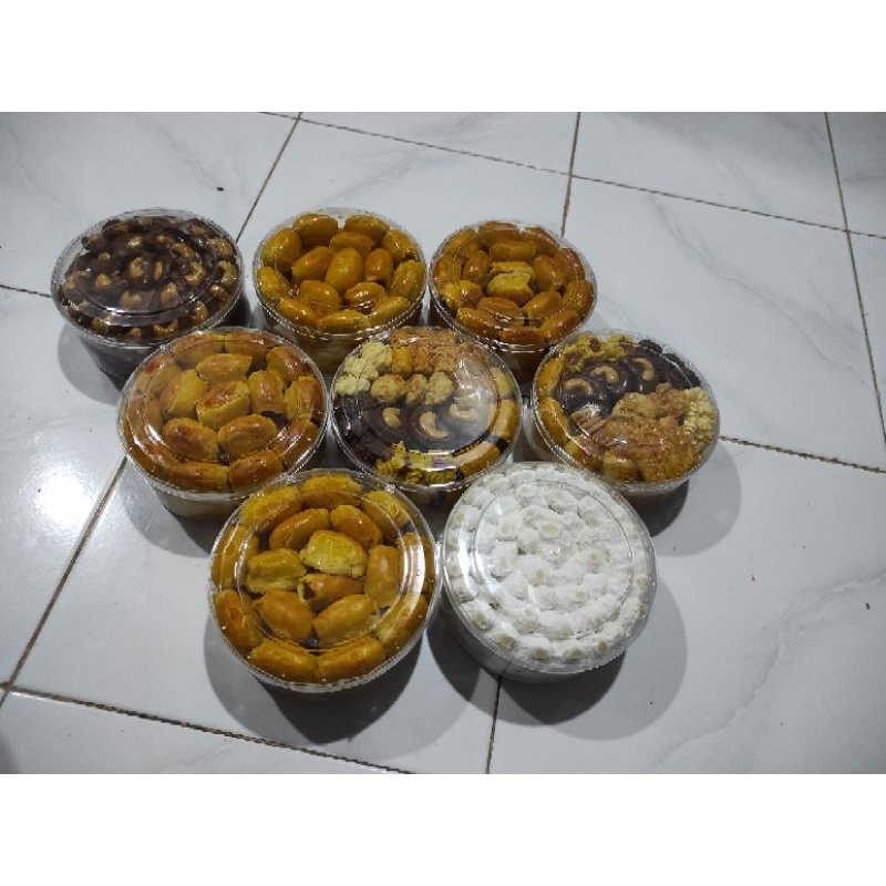 

NASTAR KUE LEBARAN