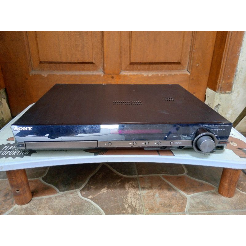 DVD home theater Sony HCD-DZ590K
