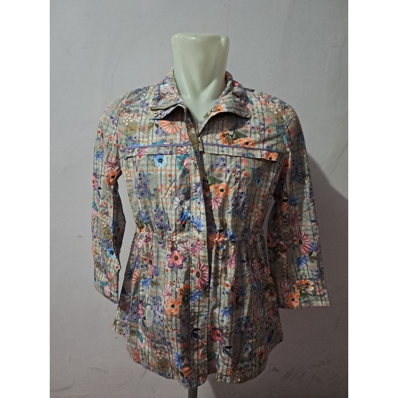 Jaket Motif Bunga Morado/jaket wanita