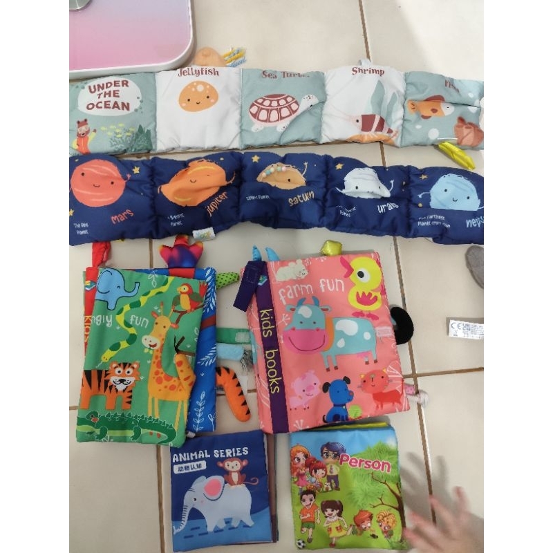 [PRELOVED] MAINAN STIMULASI ANAK BAYI BALITA MELATIH KEMAMPUAN MOTORIK SENSORIK FLASHCARD FLASH CARD