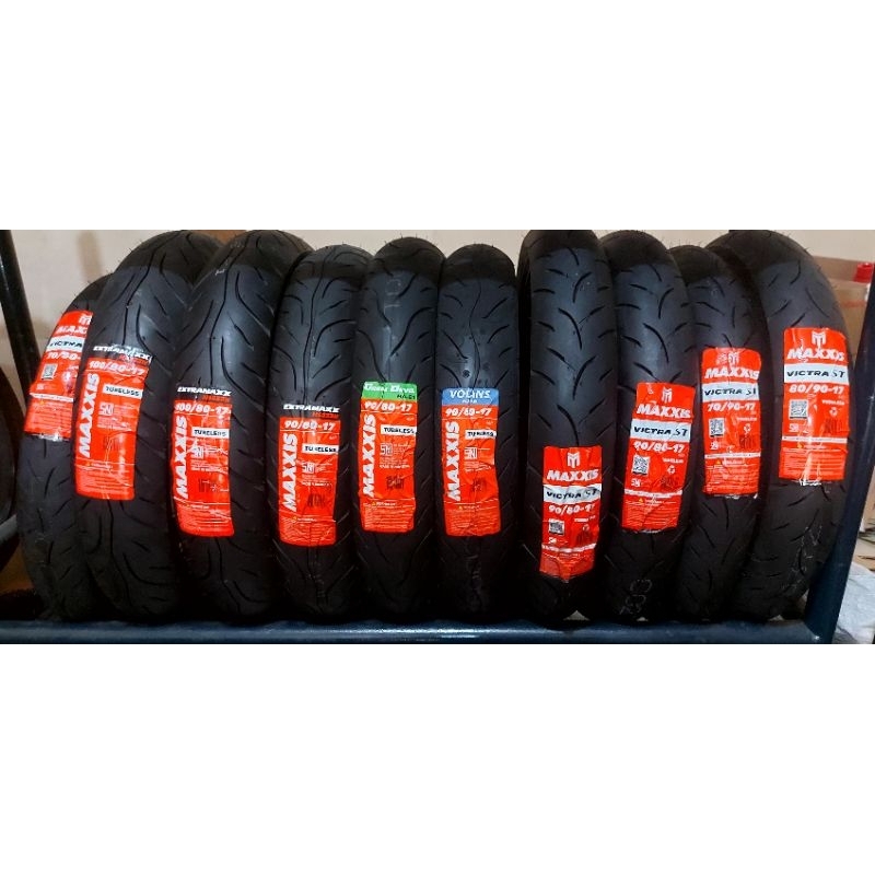 BAN MAXXIS TUBELES RING 17 VICTRA ST 90/80-17