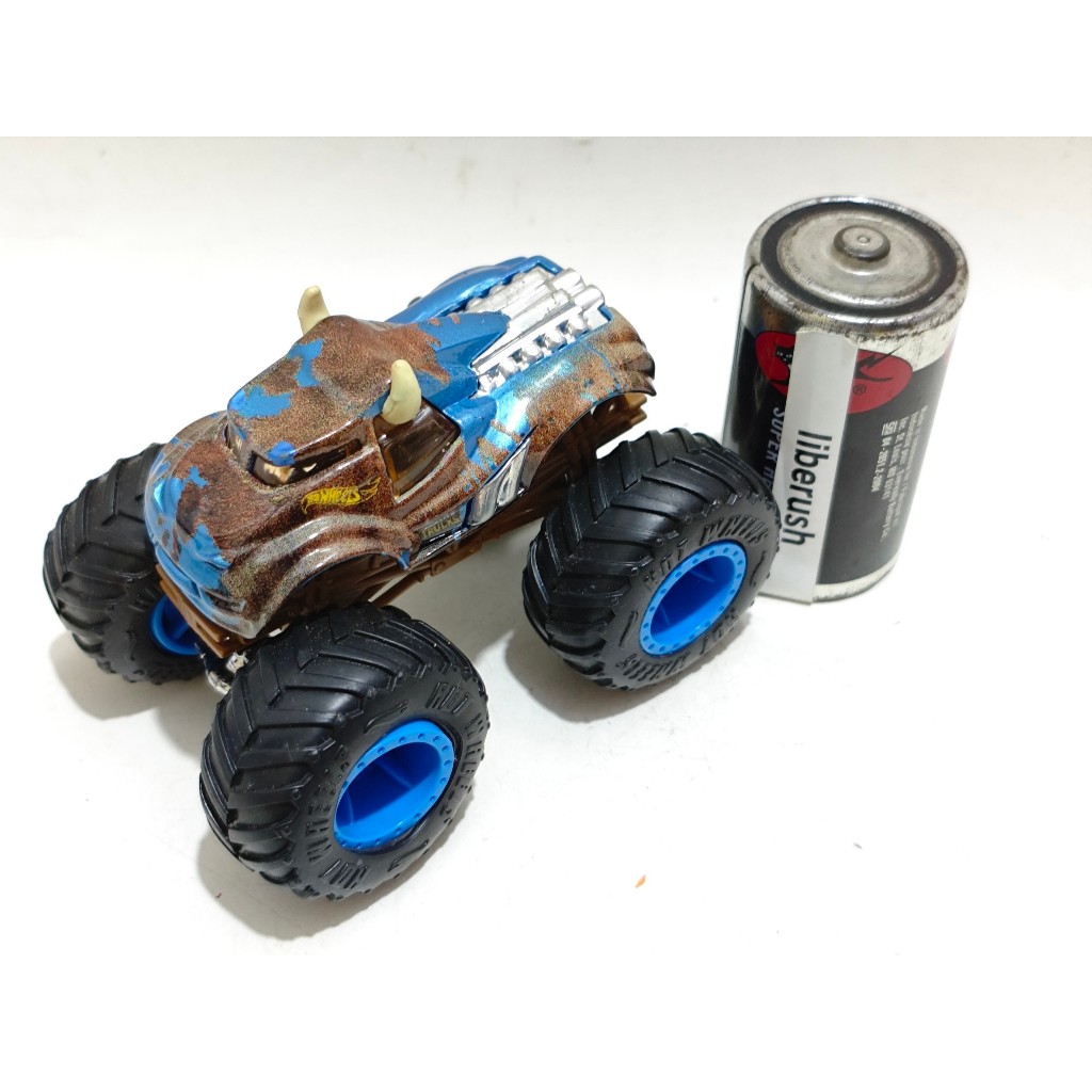 Diecast hotwheels monster truck steer clear monster jam