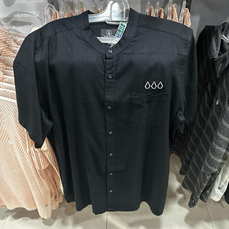 VOLCOM baju kemeja hitam rein black NEW ORIGINAL 100%