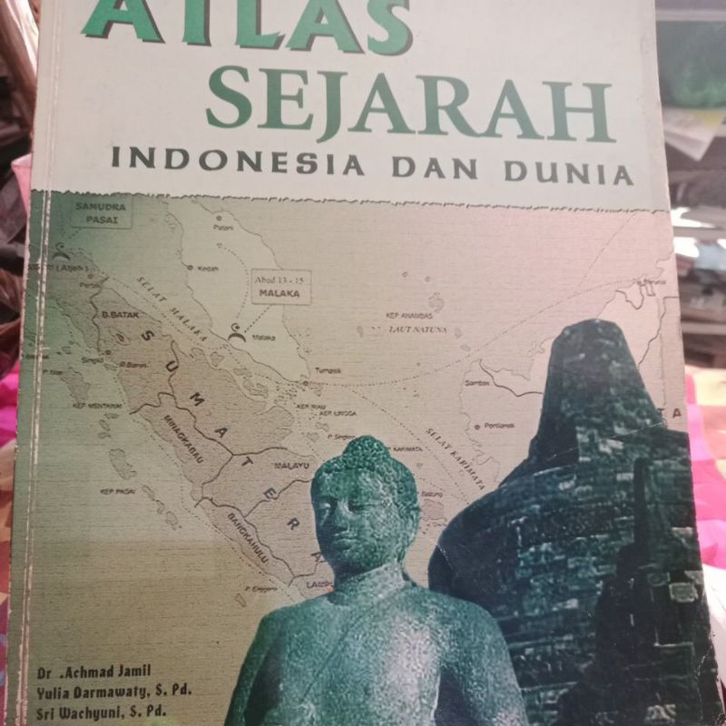 atlas sejarah Indonesia dan dunia