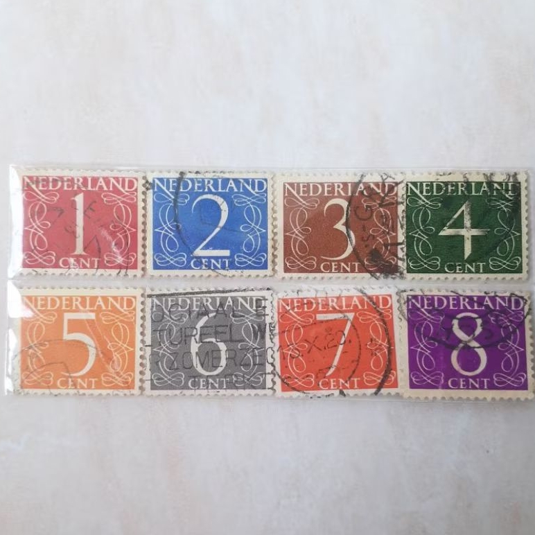 

Perangko Belanda / Nederland Tahun 1964 - 1975 Seri Numeral Set 8pcs - Perangko Luar Negeri