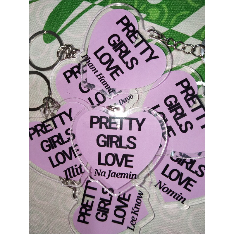 Preloved Keychain Pretty Girls