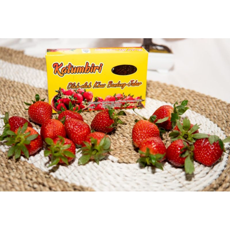 

dodol original strawberry oleh oleh khas ciwidey