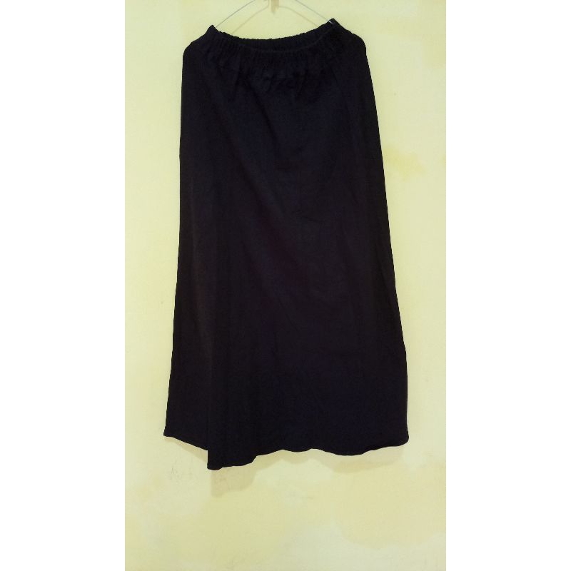 rok hitam preloved