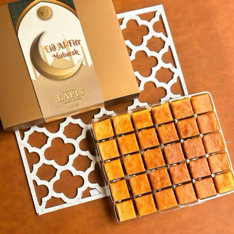 

Lapis Legit Bites (1 box isi 30 bites) - Lapis Legit CI MEHONG