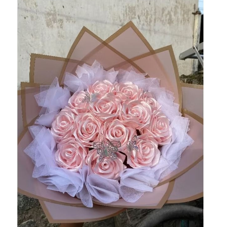 buket bunga satin / buket bunga pita satin / buket bunga mawar pita satin / buket bunga mawar satin 