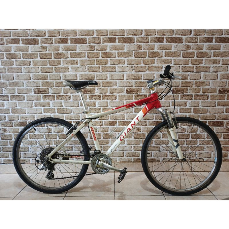 sepeda vintage langka giant embos