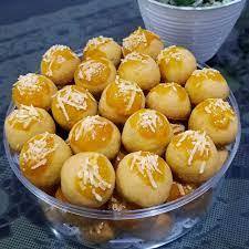 

KUE NASTAR SELAI NANAS TABUR KEJU 500 GR/KUE KERING
