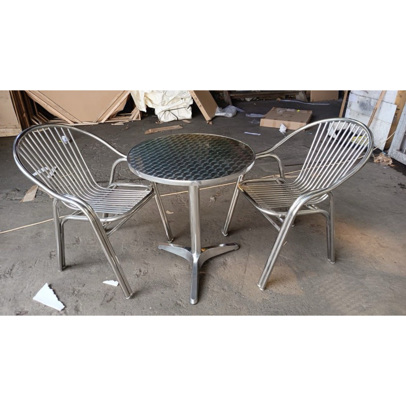 Set kursi teras dan meja aluminium