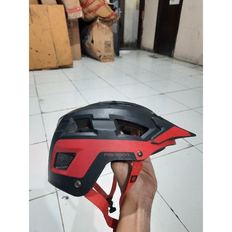 Helm Polygon RAMP MERAH HITAM