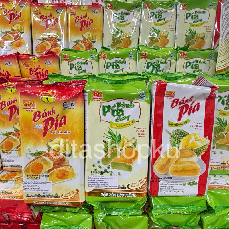 

Banh Pia Chay Pia Cake Durian Vietnam 300 gr / Snack Durian Pia Cake