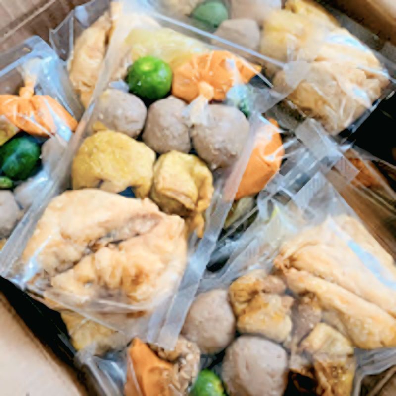 

Cuanki Pouch 1pcs (IkanTenggiri)Sambel Chili Oil Praktis