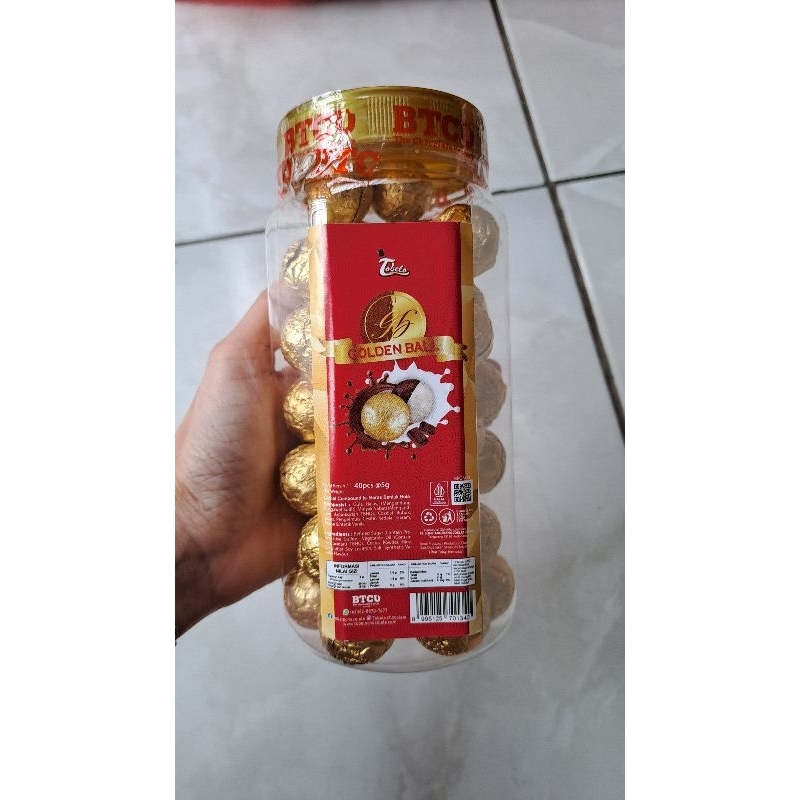 

Tobelo Golden Balls Coklat 1 Toples ( KEMASAN BARU ISI 40 PCS )