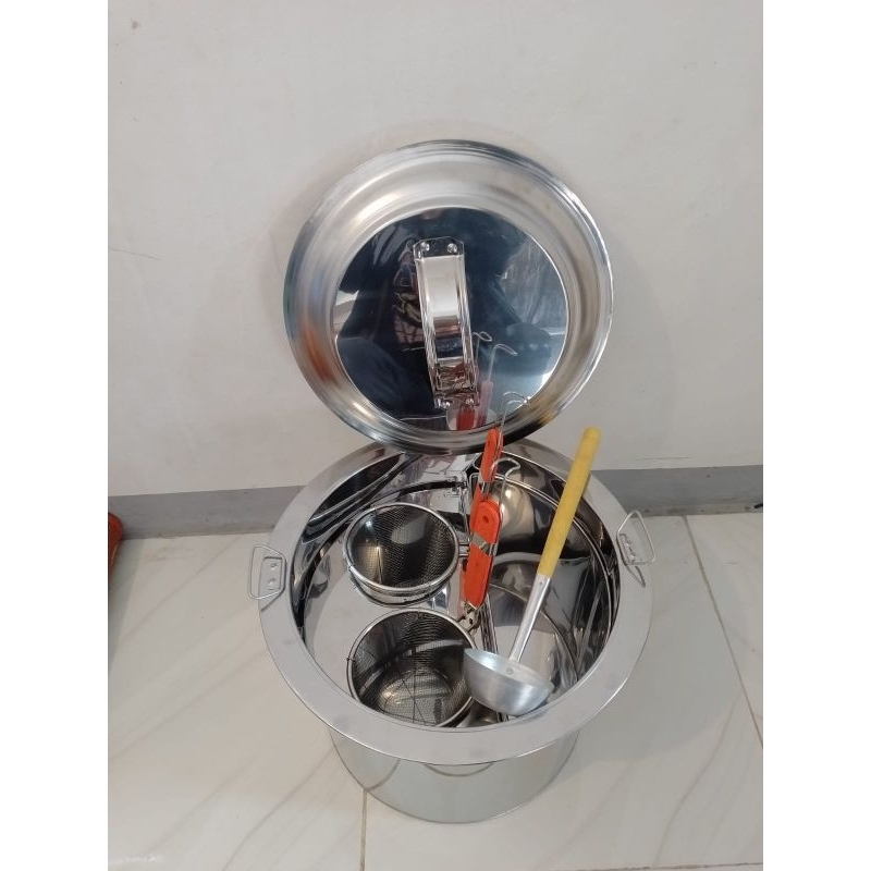 Tong Mie Ayam Dandang Mie ayam 2 lubang