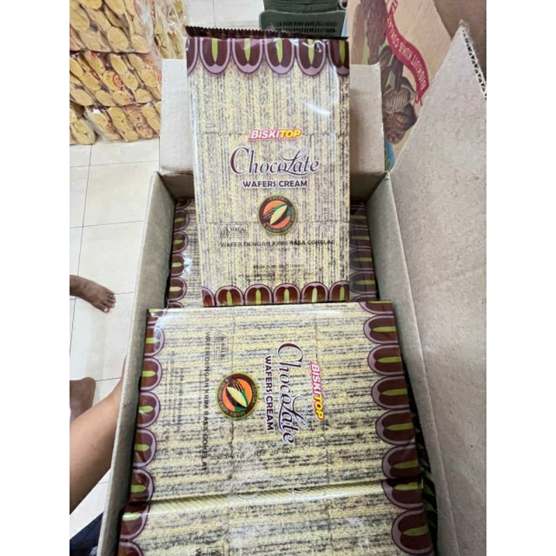 

Biskitop Wafer Cream Enak Murah