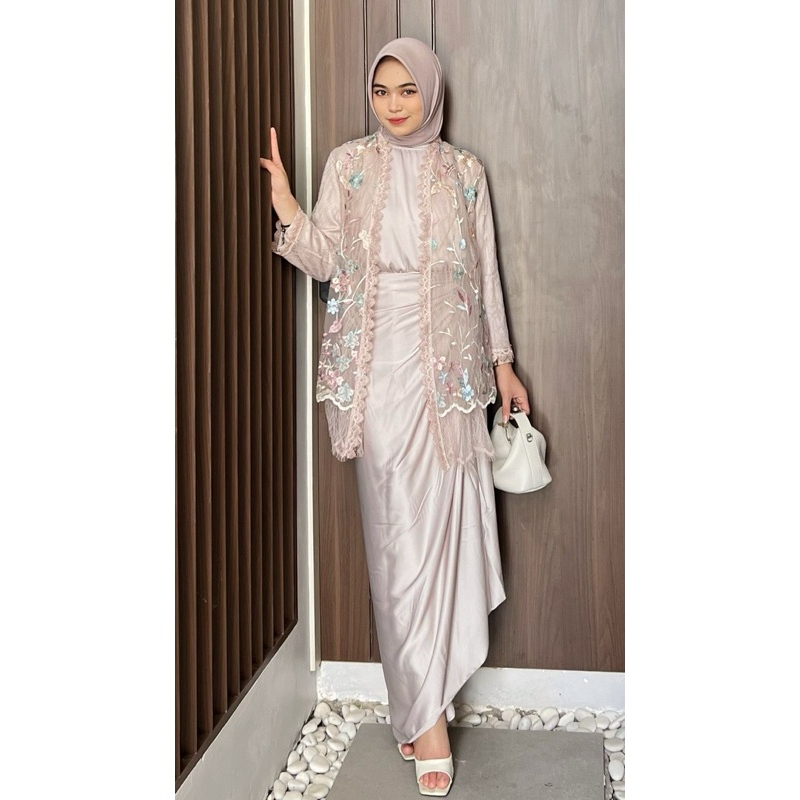 set kebaya/kebaya modern/kebaya/kebaya premium set