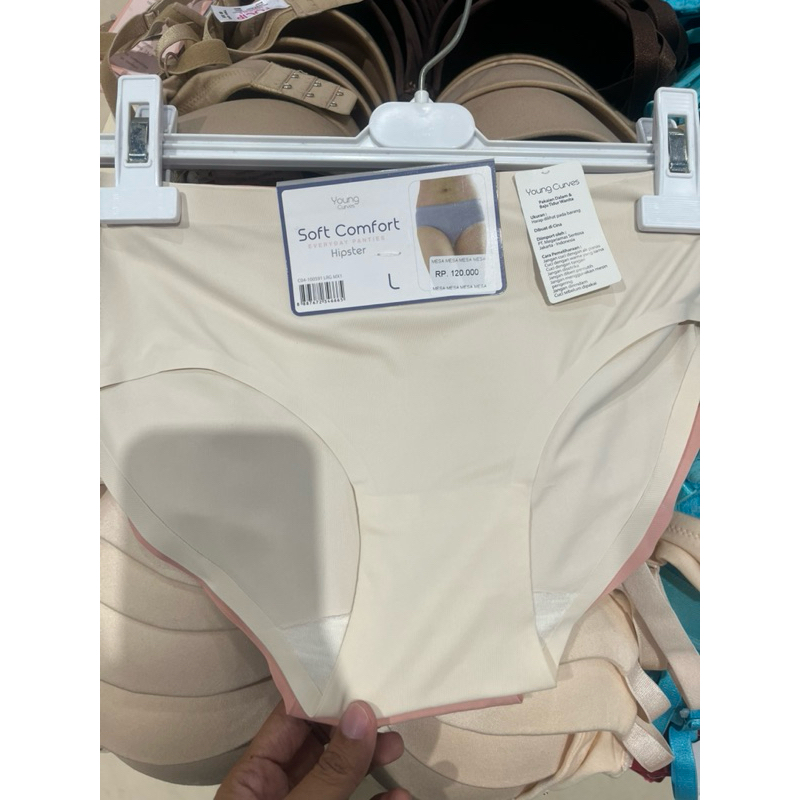 Young Curves Panty Seamless 1pack (Isi 3pcs) Model Hipster