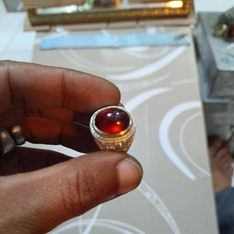 batu garnet