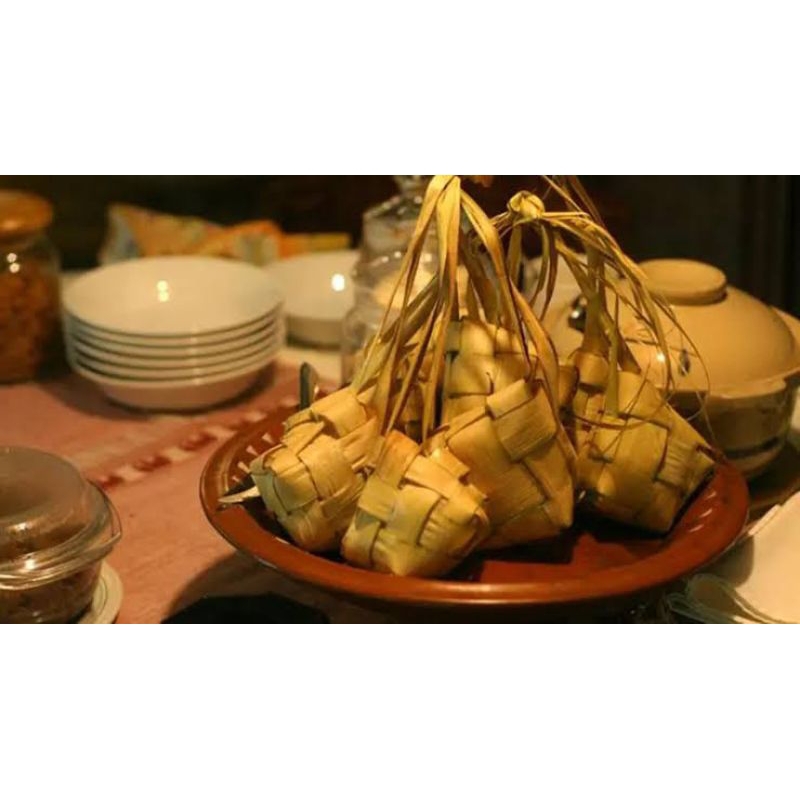 

Ketupat Matang Spesial Lebaran Ukuran Besar / 5 pcs