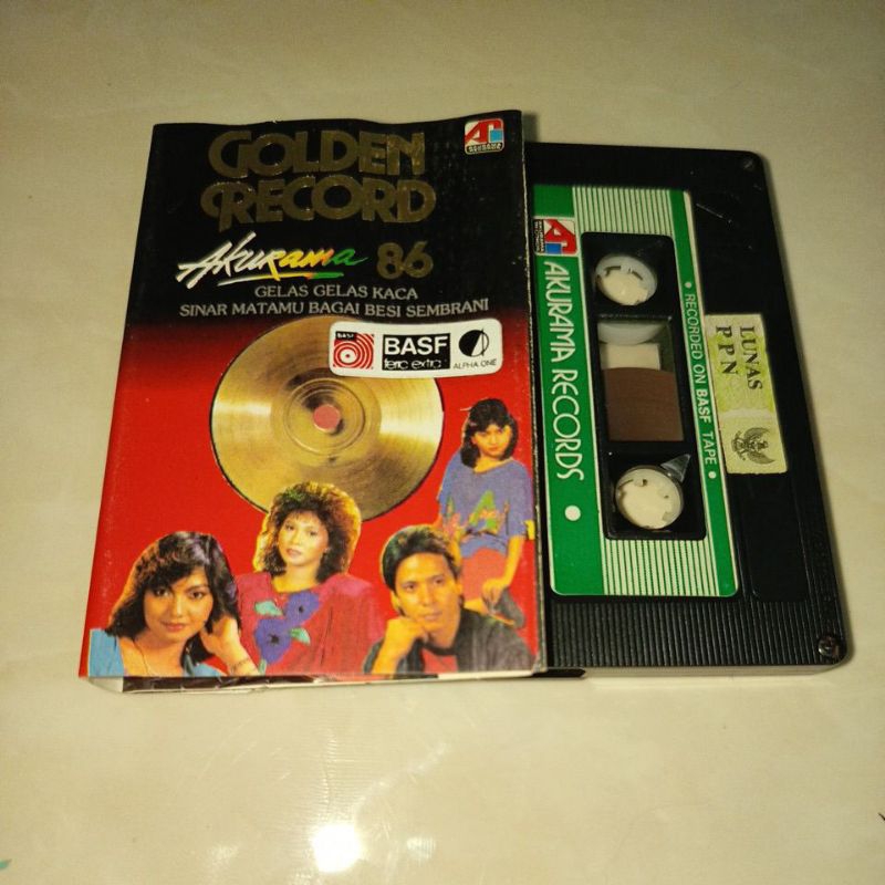 KASET GOLDEN RECORD AKURAMA 86 NIA DANIATY RIA RESTY FAUZY DINA MARIANA TOMMY J PISA FARIZ RM