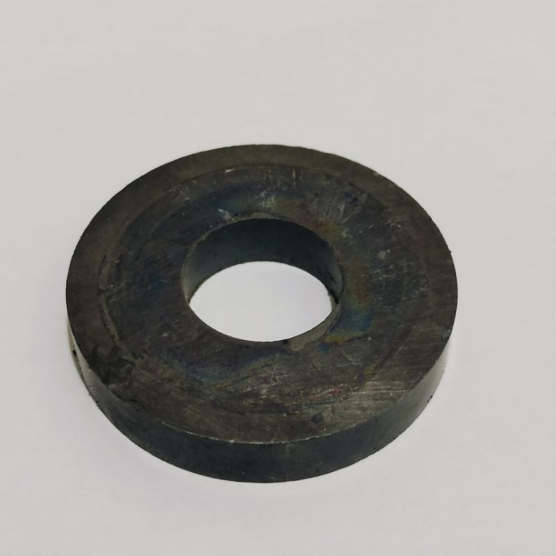 Magnet 45mm 4.5cm Bulat Donat Ferrite Hitam Besi Berani
