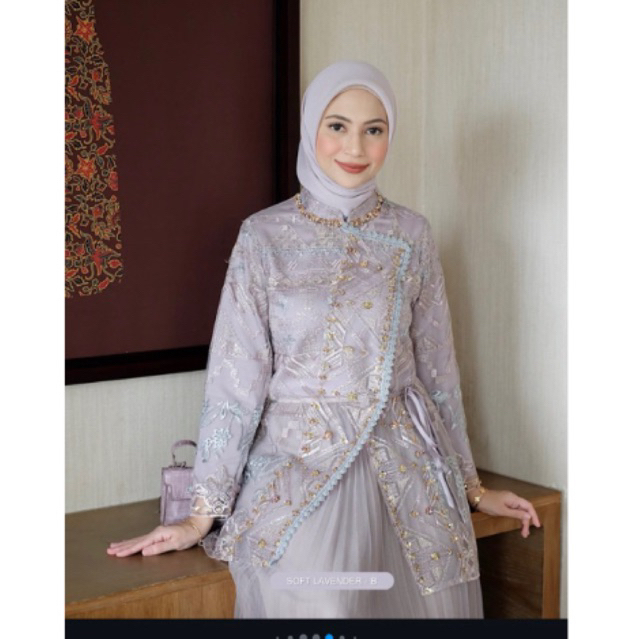 HANA KIMONO LACE SARAH THE LABEL