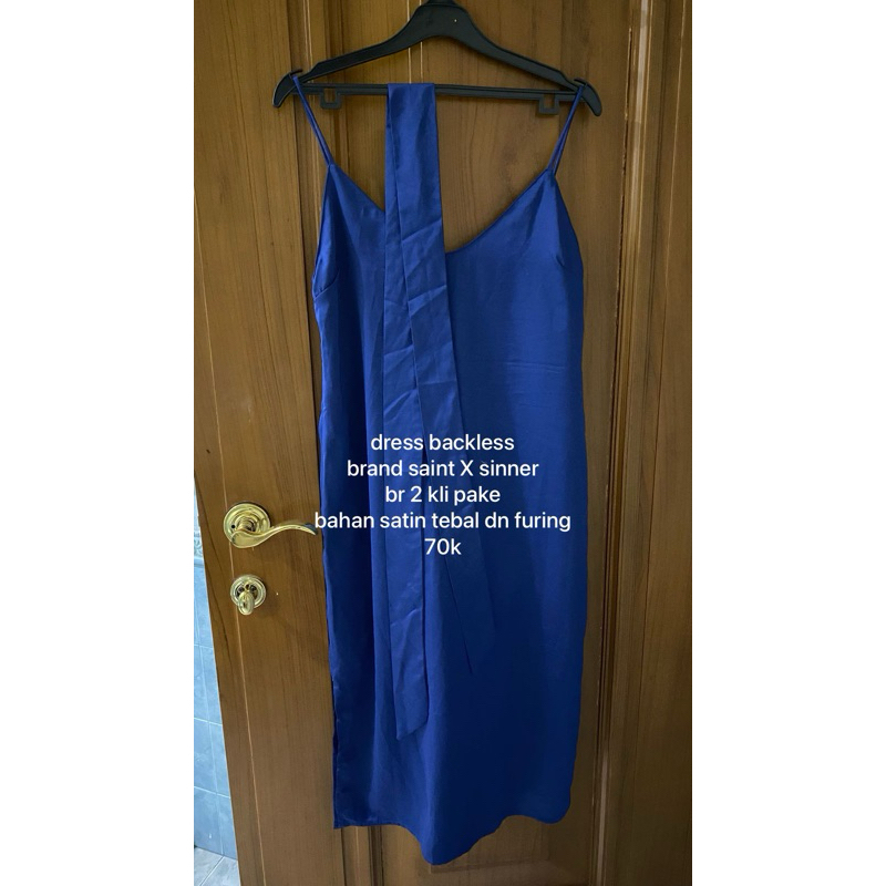 dress backless