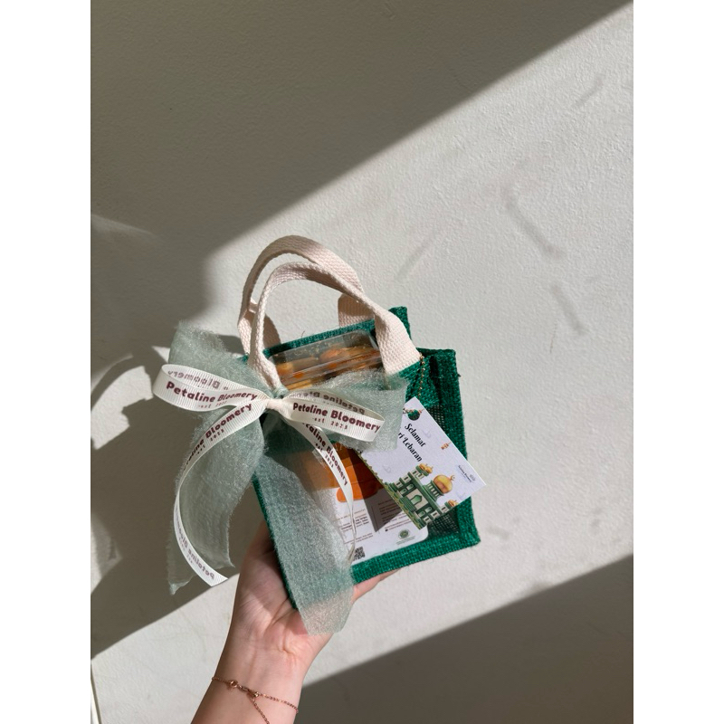

Premium Petite Hampers lebaran Kue Kering