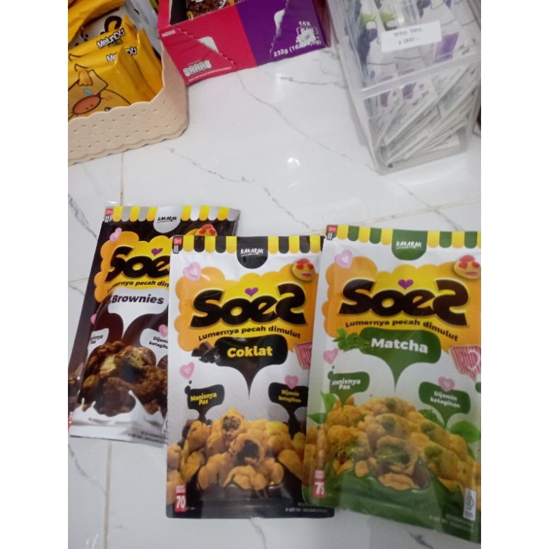 

Kakarak Soes Brownies/Cokelat/Matcha
