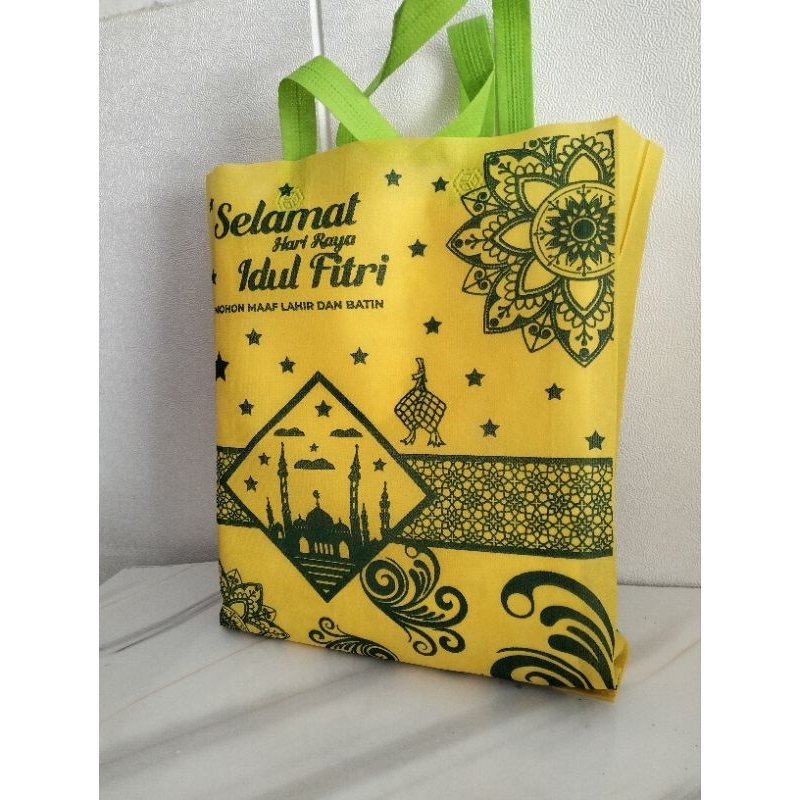 

Tas Spunbond Bingkisan Parcel Hampers Lebaran Idul Fitri size L