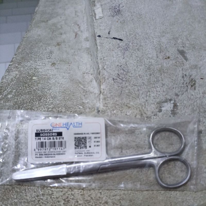 

Gunting tumpul - tumpul 14cm