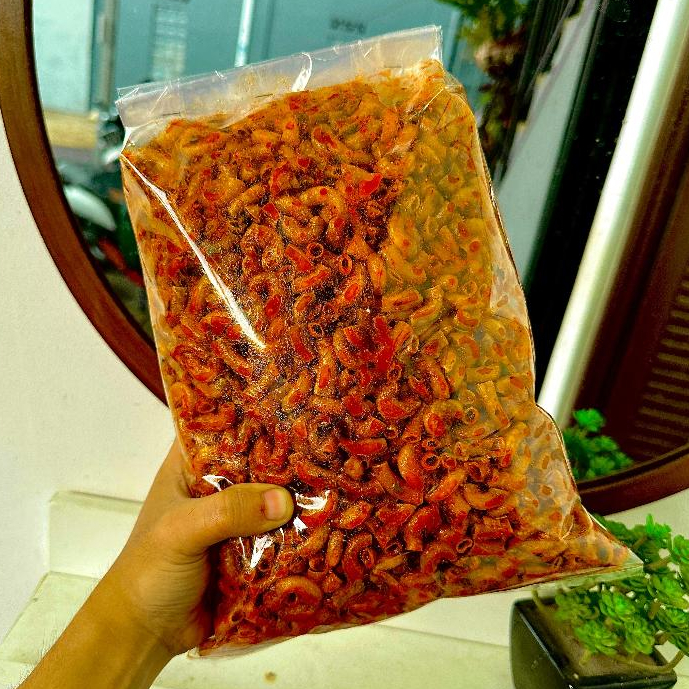 

MAKARONI KRIUK BUMBU CIKRUH PEDAS 1KG
