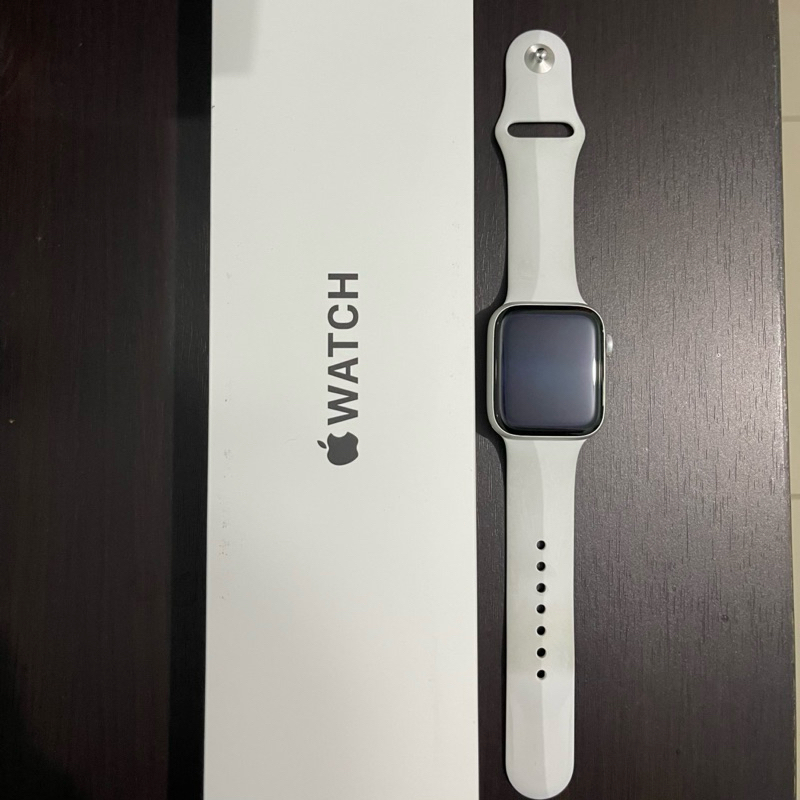 Apple Watch SE gen 2 Silver Aluminium Case White Sport Band 44mm Second/Bekas DIGIMAP RESMI