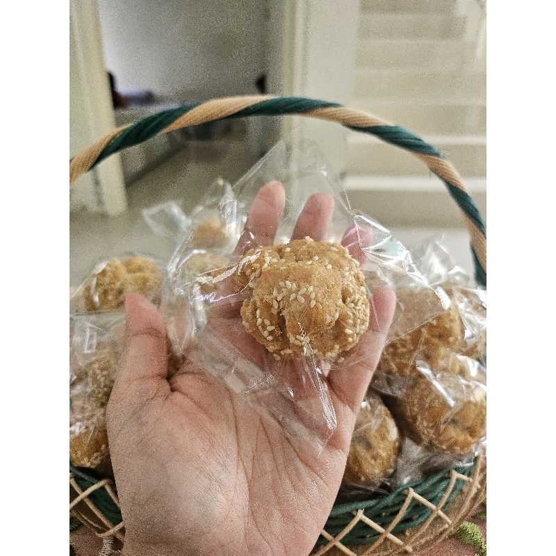 

Onde-onde Ketawa (Satuan)