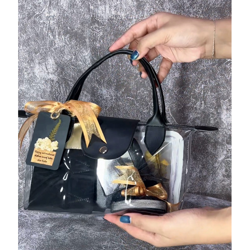 

hampers aesthetic[black gold]