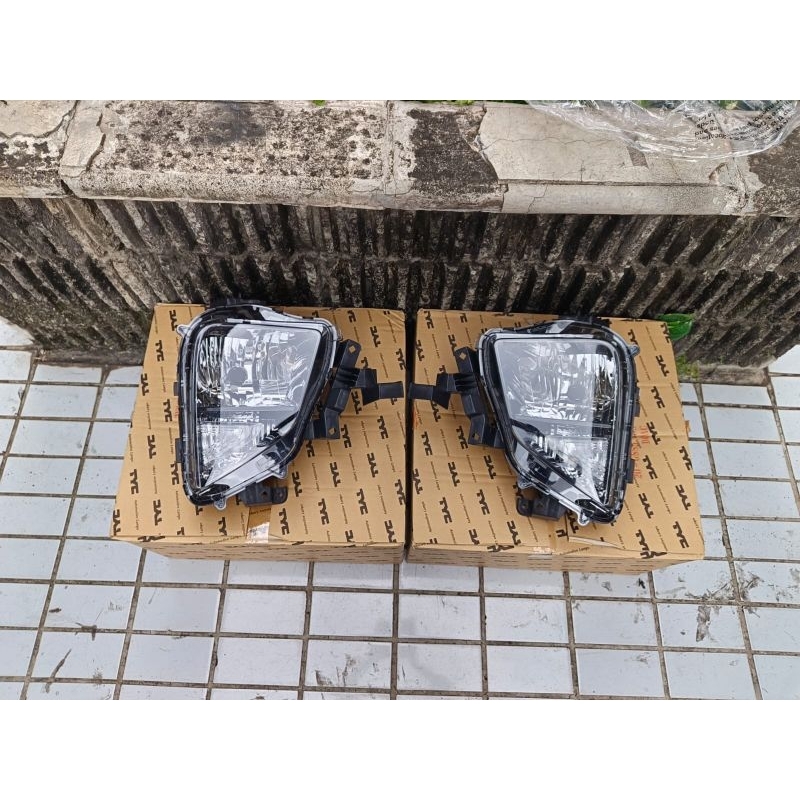 Headlamp Lampu Depan Mitsubishi Xpander Halogen