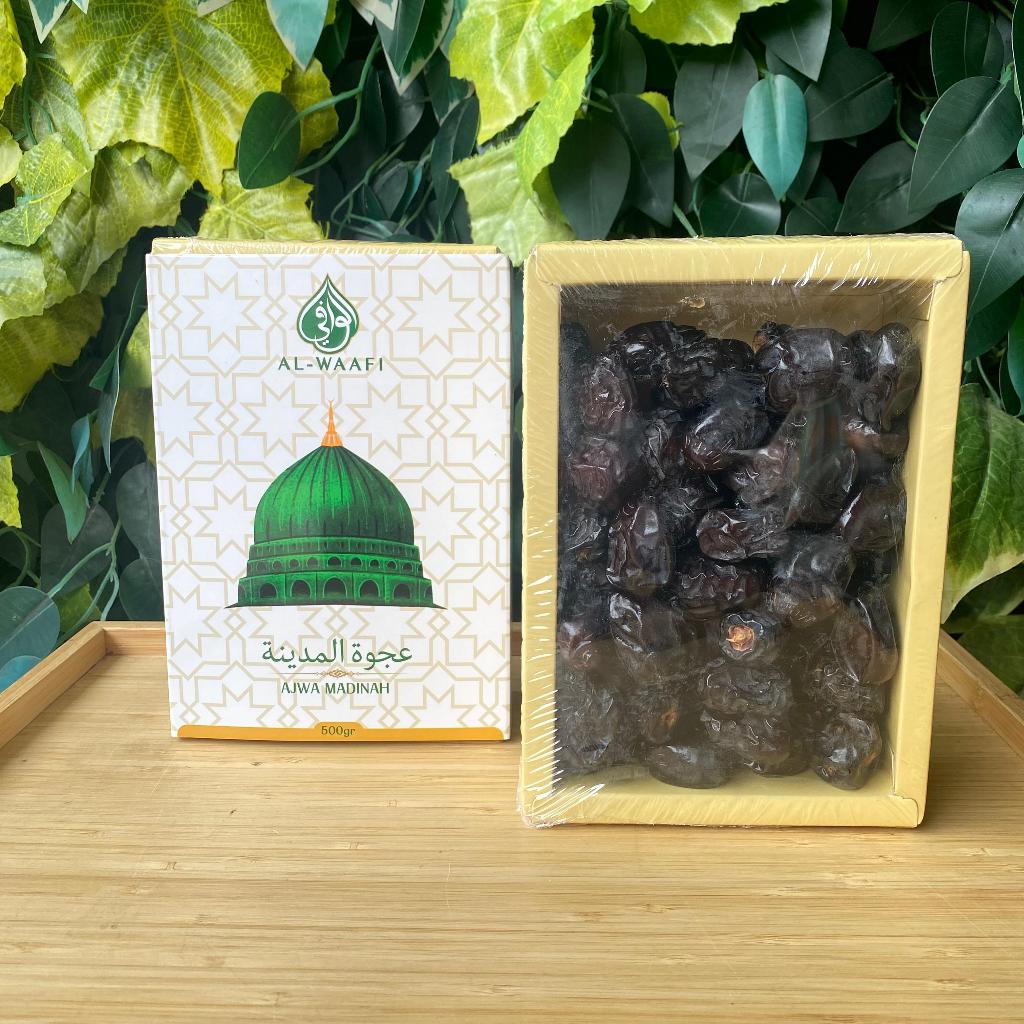 

Kurma Ajwa Madinah Premium Al Waafi 500g