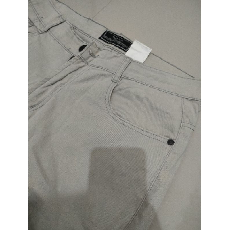 preloved celana pria