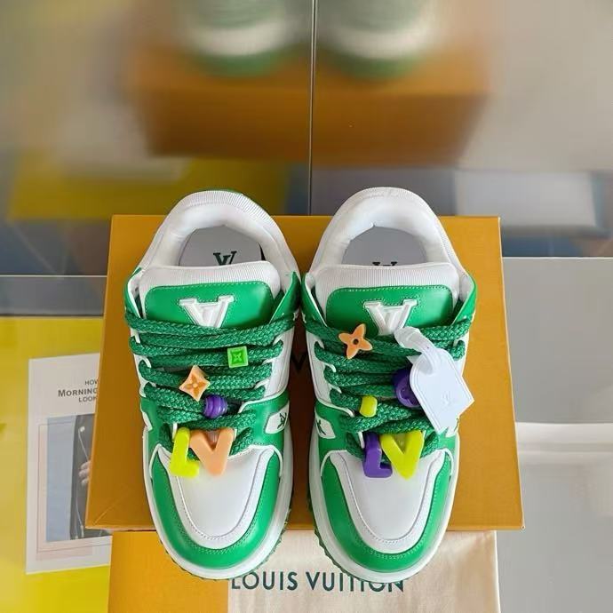 LOUIS VUITTON  Pelatih sepatu olahraga biasa