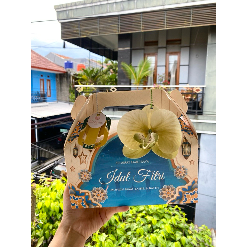 

BLOOMIEBITES LOVELY HAMPERS LEBARAN EID RAMADHAN SNACK BOX HAMPERS GEMES LUCU ORCHID BUNGA HAMPERS
