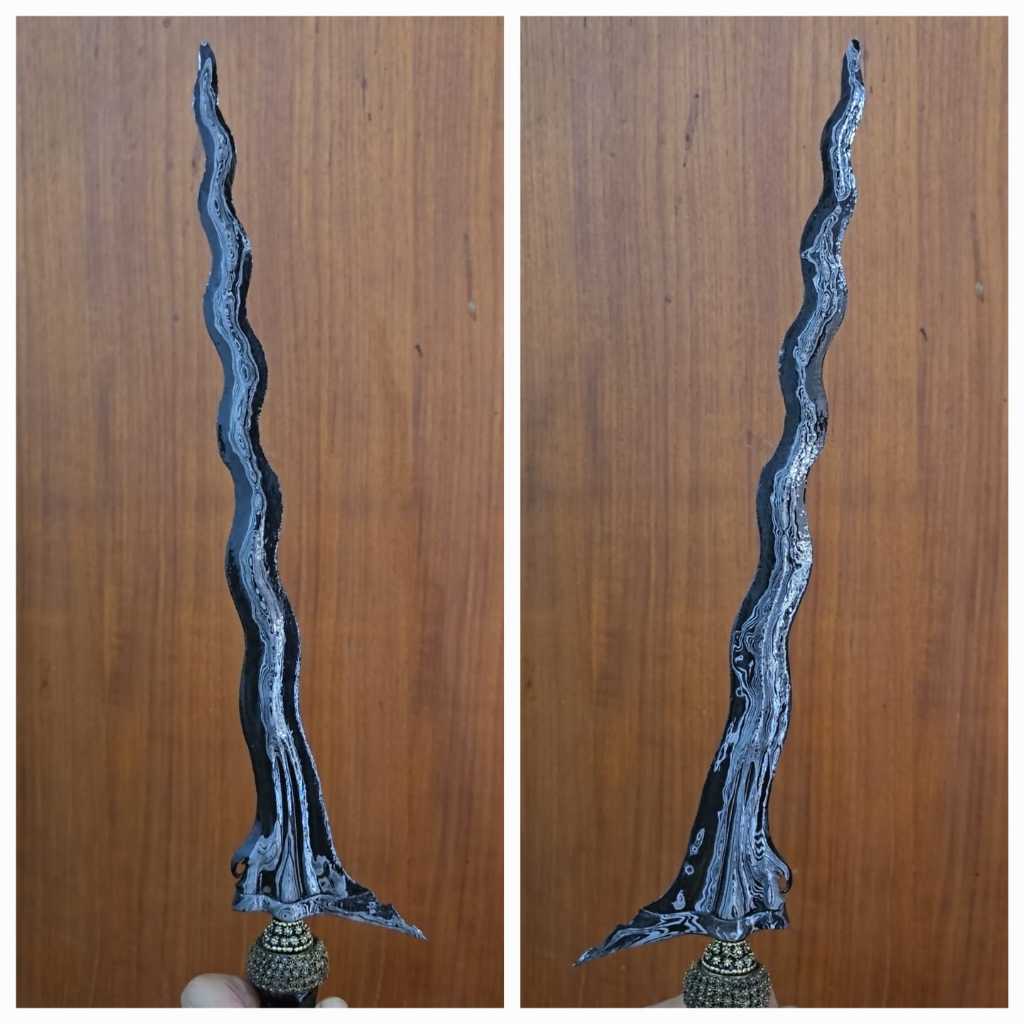 PUSAKA KERIS SENGKELAT LUK 13 GONJO WILUT - PAMOR WAHYU TUMURUN - Est. era MATARAM HB VII (PJD-042)