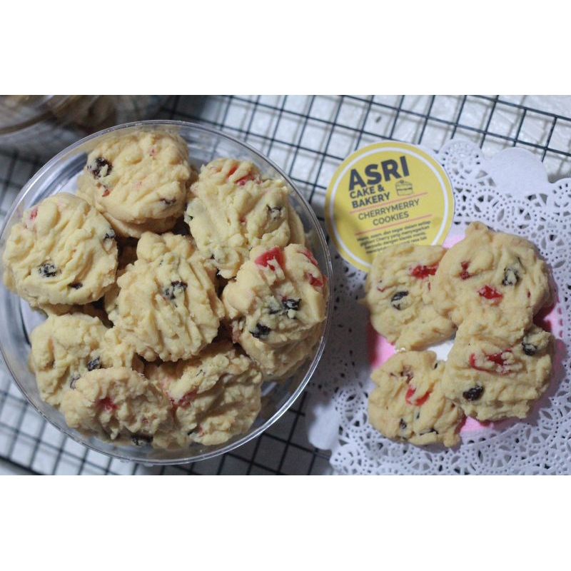 

Kue Kering CherryMerry Home Made (cookies isian buah kering)
