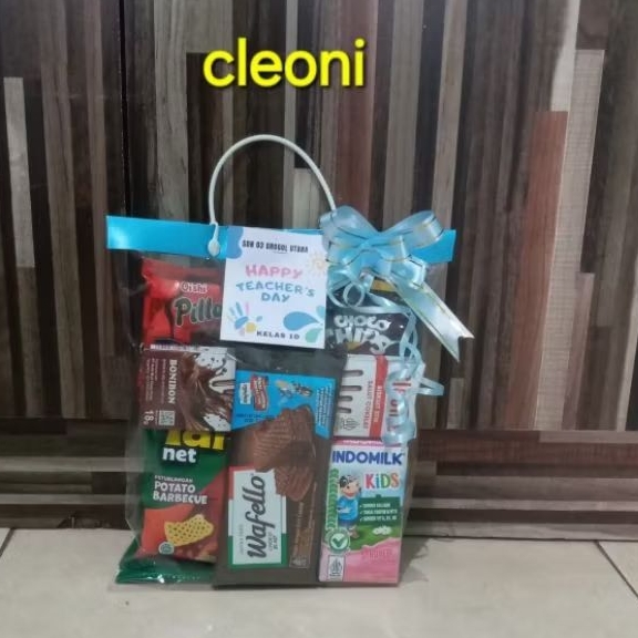 

Paket snack ultah ulang tahun/bingkisan snack ultah anak praktis free kartu ucapan