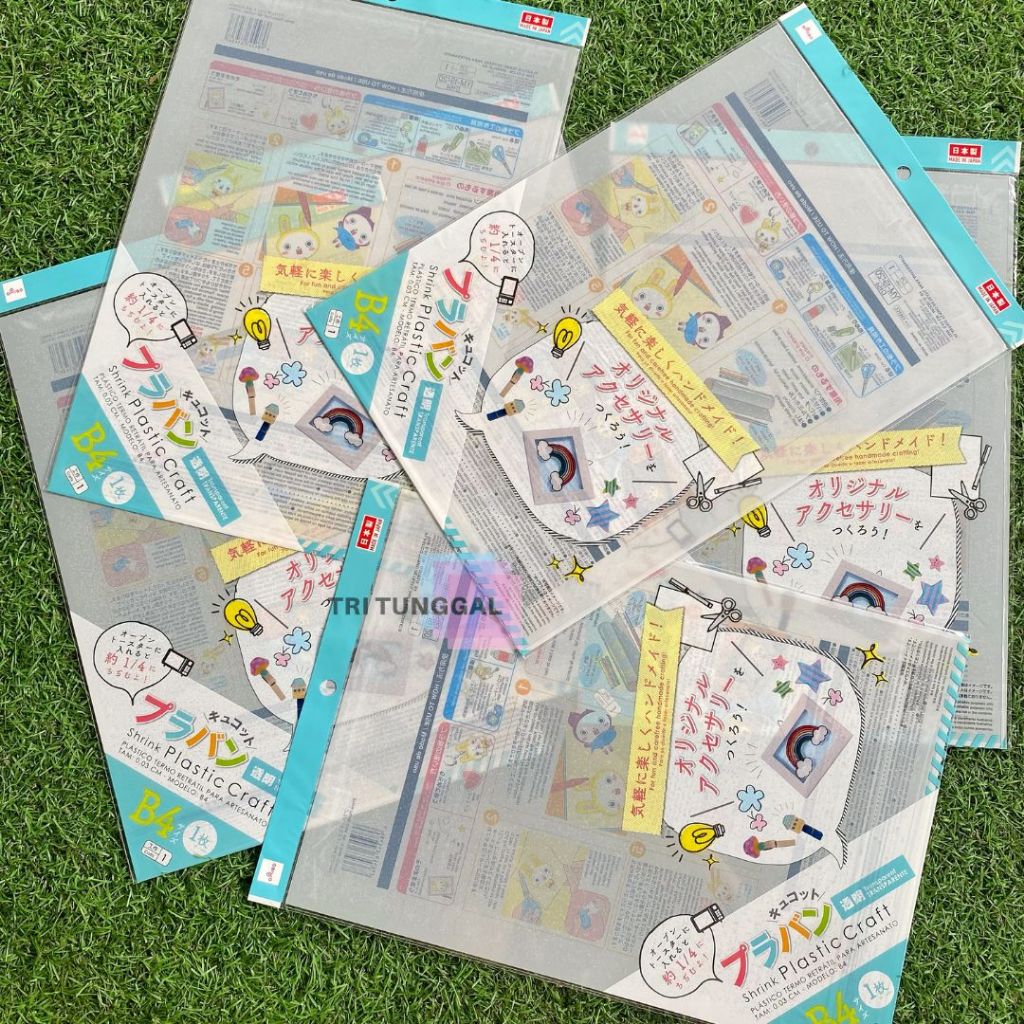 

Shrink Paper Aneka Ukuran Ketebalan Isi 1 Lembar Shrink Plastic Premium Bahan Polystyrene Tekstur Licin Shrink Paper Premium Oil Based Marker Gambaran Gantungan Kunci Keychain DIY Transparan Kerajinan Prakarya Toko Tri Tunggal Malang